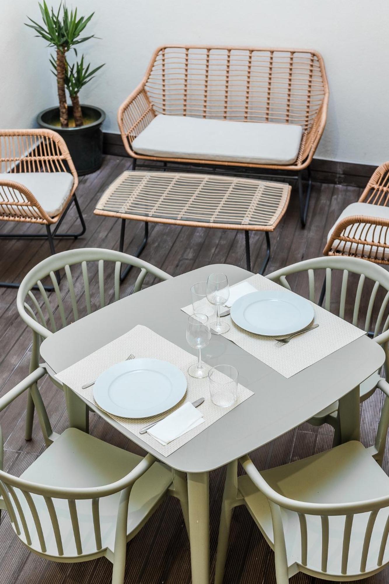 Fully Renovated! In The Heart Of The Old Town - Bica *